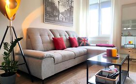 Cozyhome In Old Town, Presidential Apartment